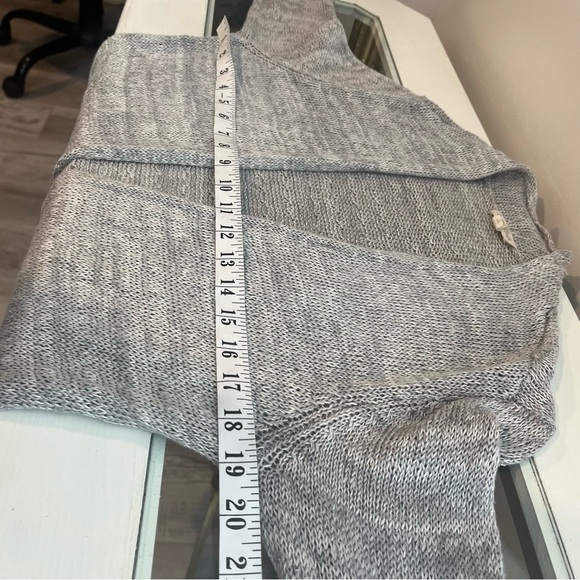 Eileen Fisher Women's Size Medium Grey 100% Organic Linen Loose Knit Cardigan - Picture 9 of 12